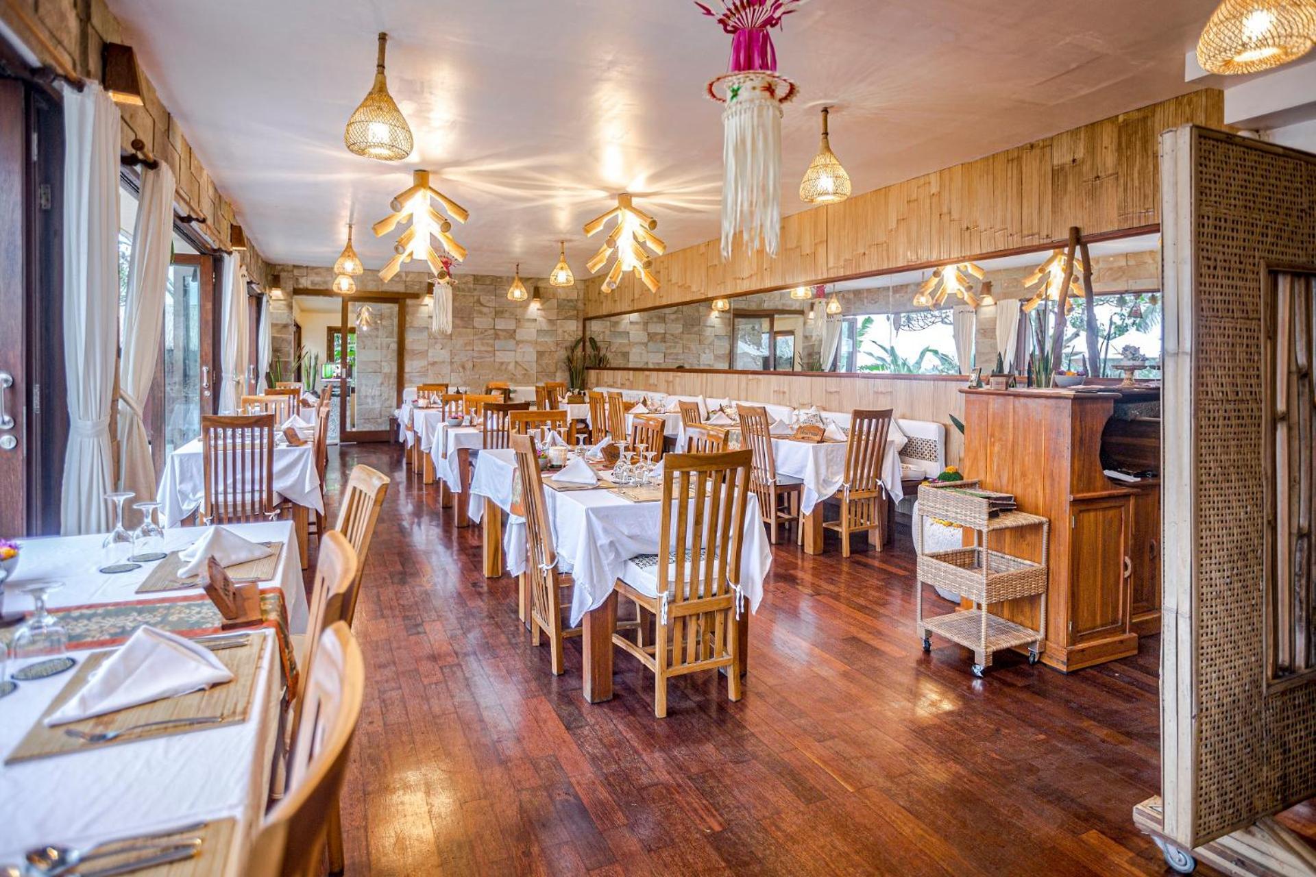 Munduk Moding Plantation Nature Resort Exteriör bild Restaurant interior